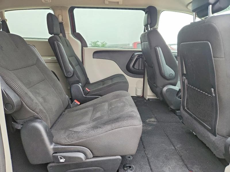 2020 DODGE GRAND CARAVAN SE 11