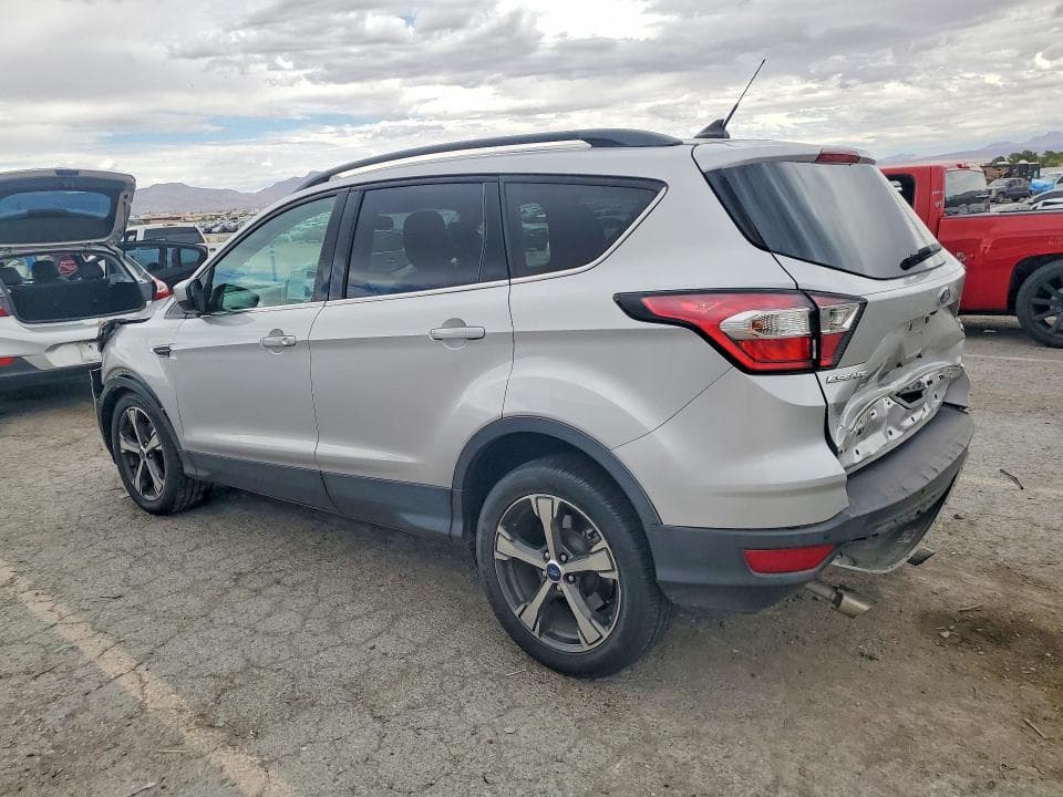 2018 FORD ESCAPE SEL 2