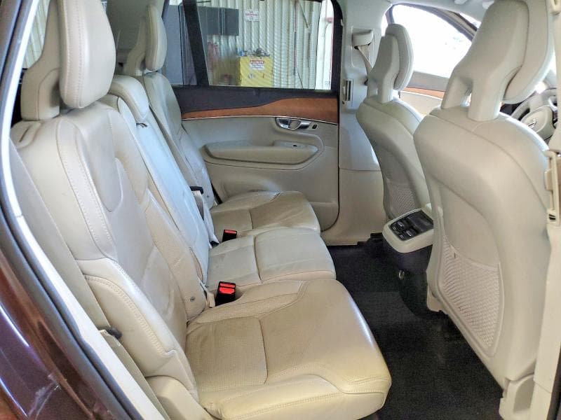 2018 VOLVO XC90 T6 11