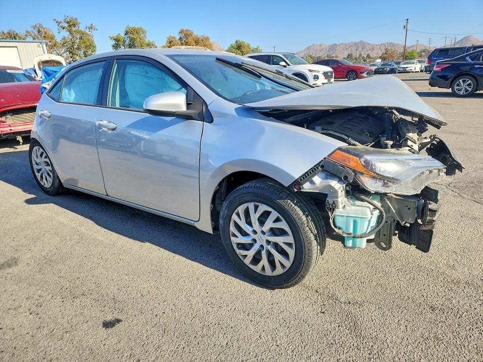 2017 TOYOTA COROLLA LE 4