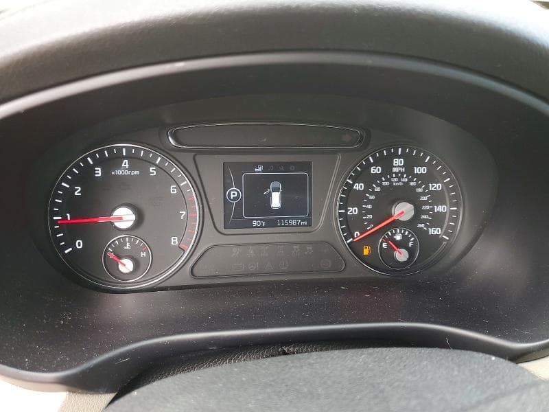 2017 KIA SORENTO LX 9