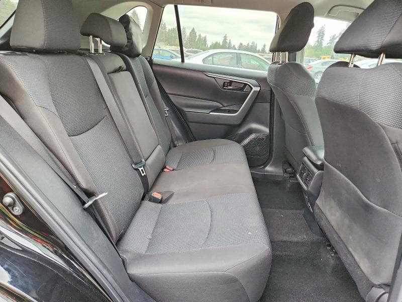2023 TOYOTA RAV4 LE 11