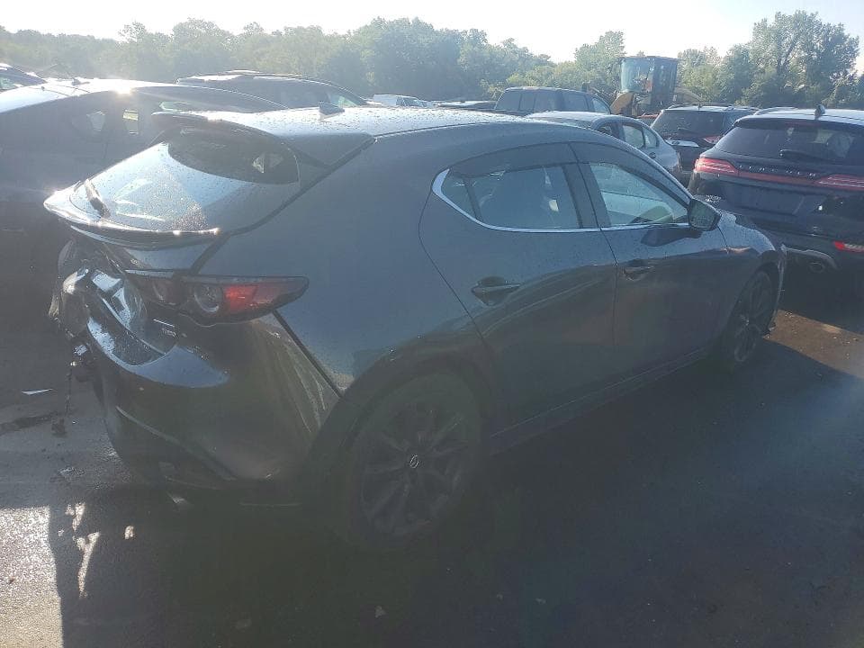 2021 MAZDA 3 PREMIUM PLUS 3