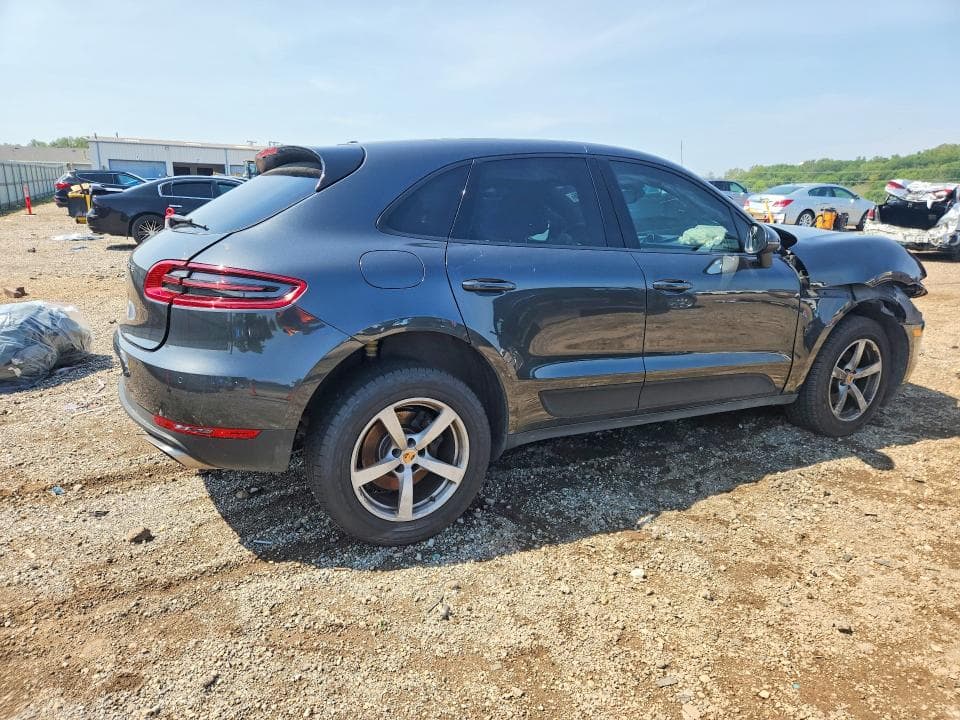 2017 PORSCHE MACAN 3
