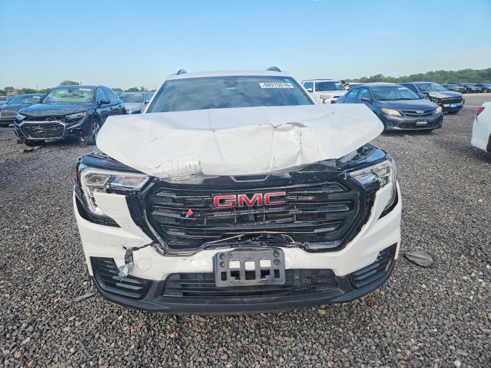 2023 GMC TERRAIN 5