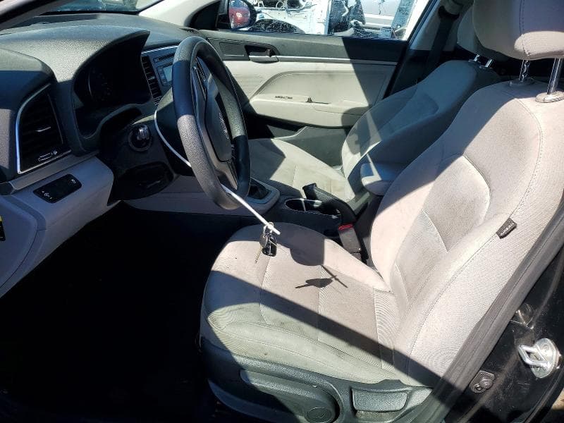 2018 HYUNDAI ELANTRA SE 7