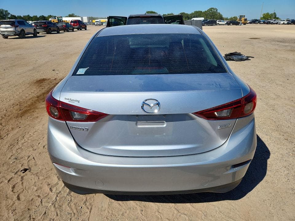 2017 MAZDA 3 TOURING 6