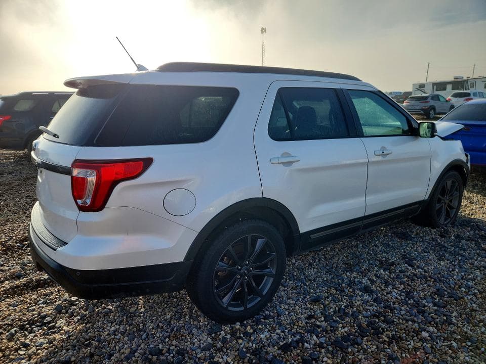 2018 FORD EXPLORER XLT 3