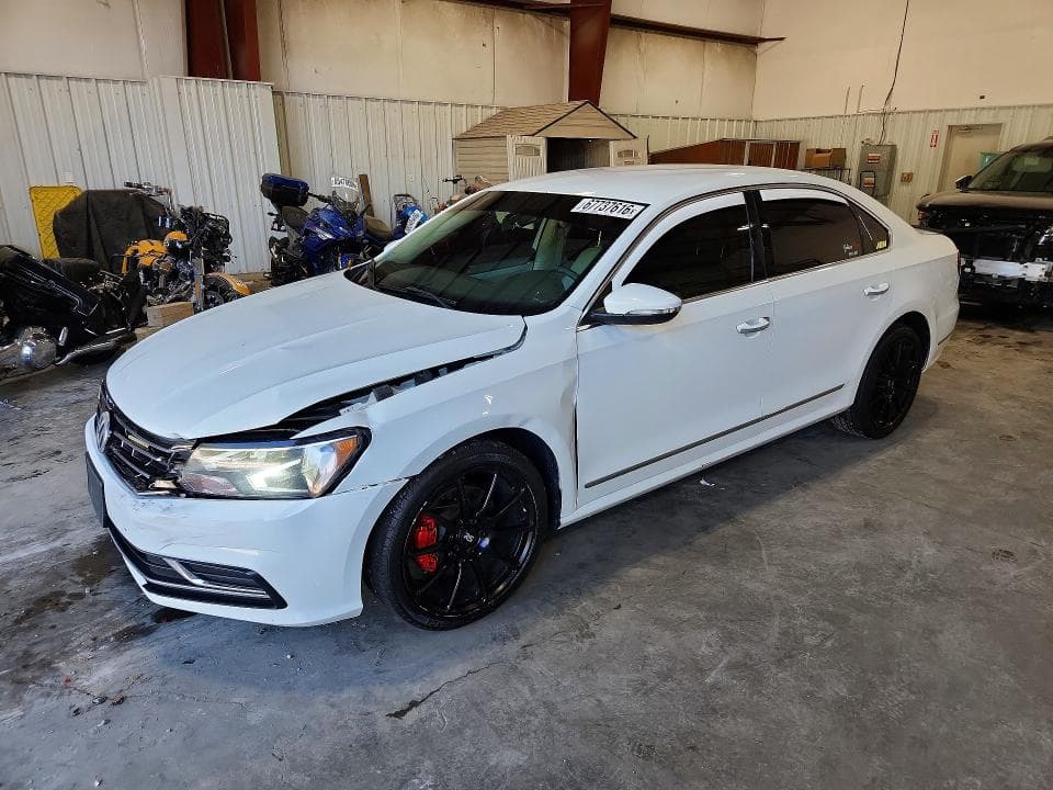 2017 VOLKSWAGEN PASSAT S - 1