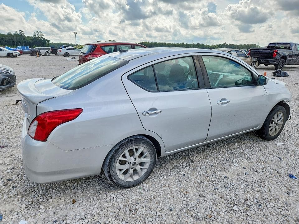 2017 NISSAN VERSA 1.6 S 3