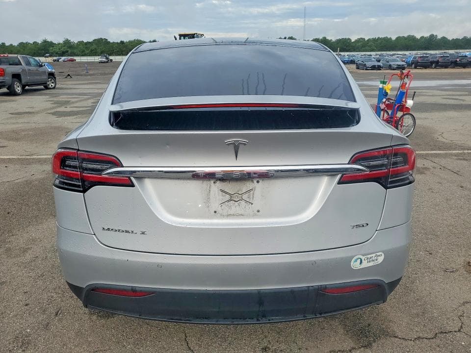 2017 TESLA MODEL X 6