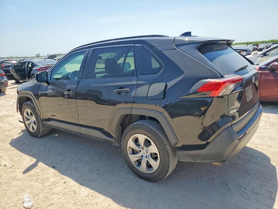 2021 TOYOTA RAV4 LE 2