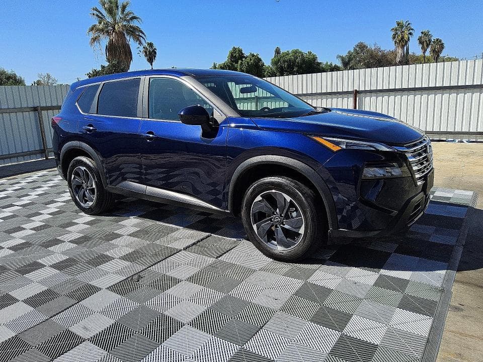 2025 NISSAN ROGUE SV 4