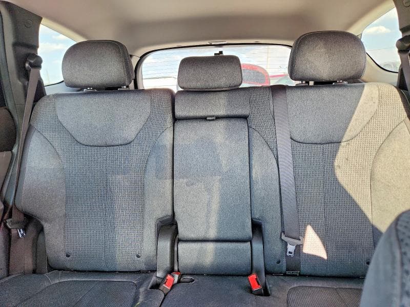 2019 HYUNDAI SANTA FE SE 10