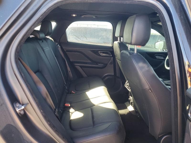 2017 JAGUAR F-PACE PREMIUM 11