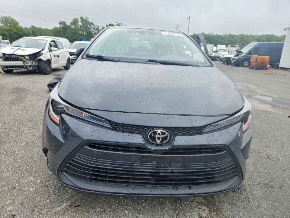 2025 TOYOTA COROLLA LE 5