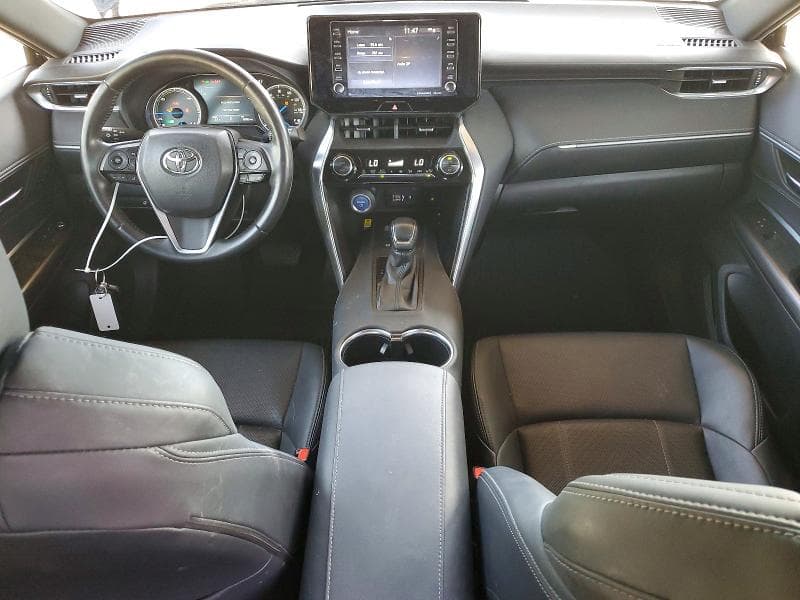 2021 TOYOTA VENZA XLE 8