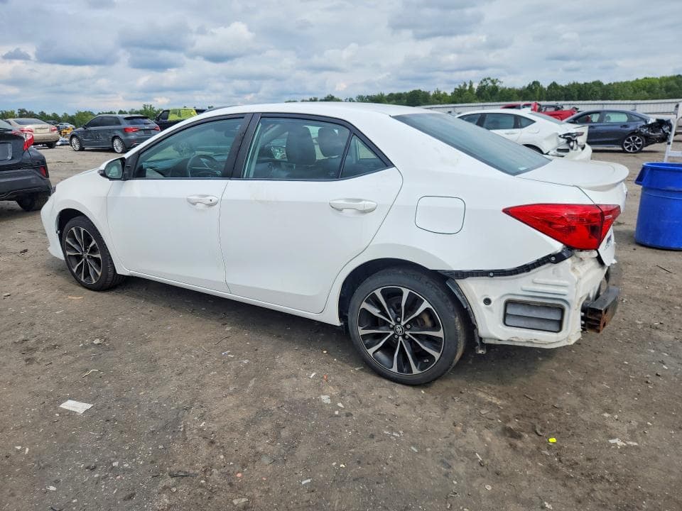 2017 TOYOTA COROLLA SE 2