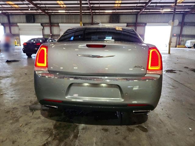 2017 CHRYSLER 300C 6