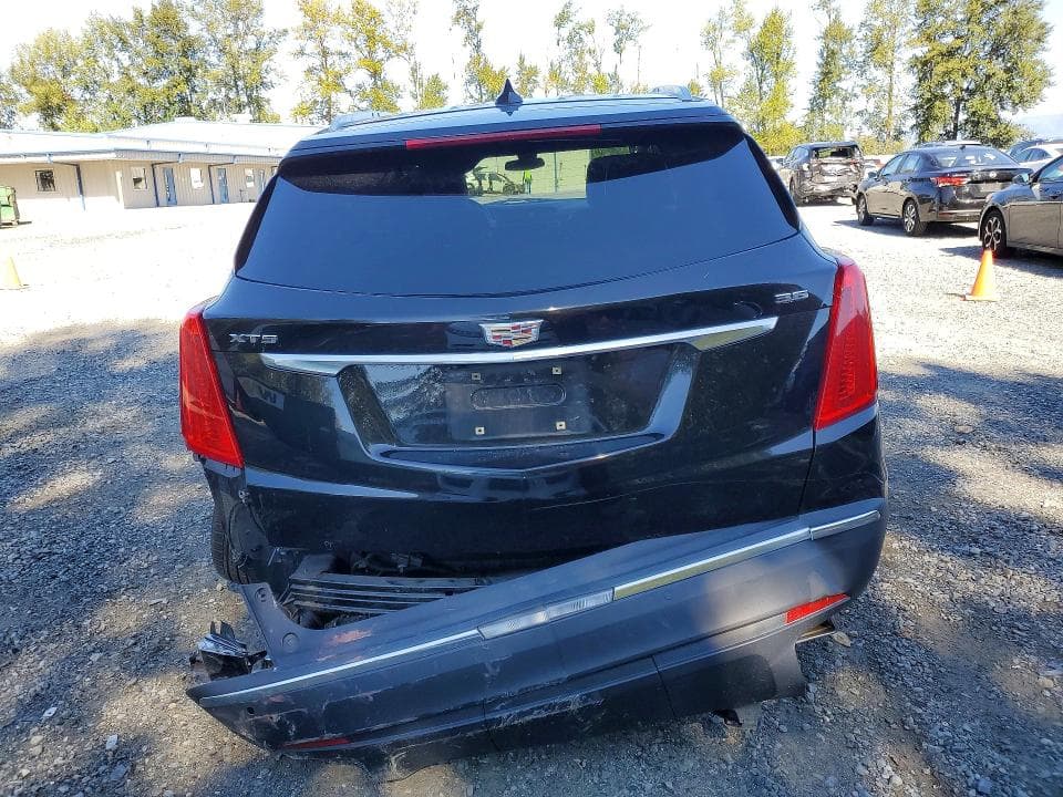 2017 CADILLAC XT5 LUXURY 6