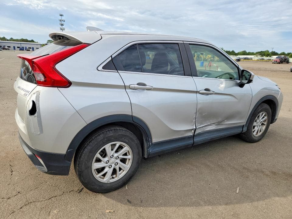 2019 MITSUBISHI ECLIPSE CROSS ES 3