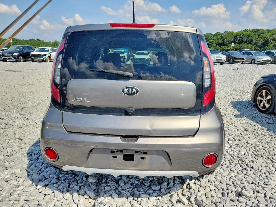 2018 KIA SOUL + 6