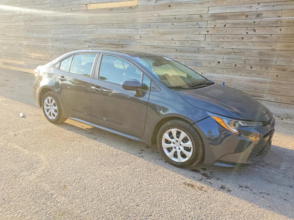 2025 TOYOTA COROLLA LE 4