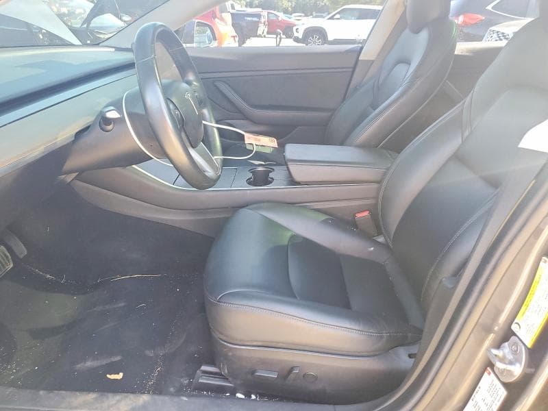 2018 TESLA MODEL 3 7