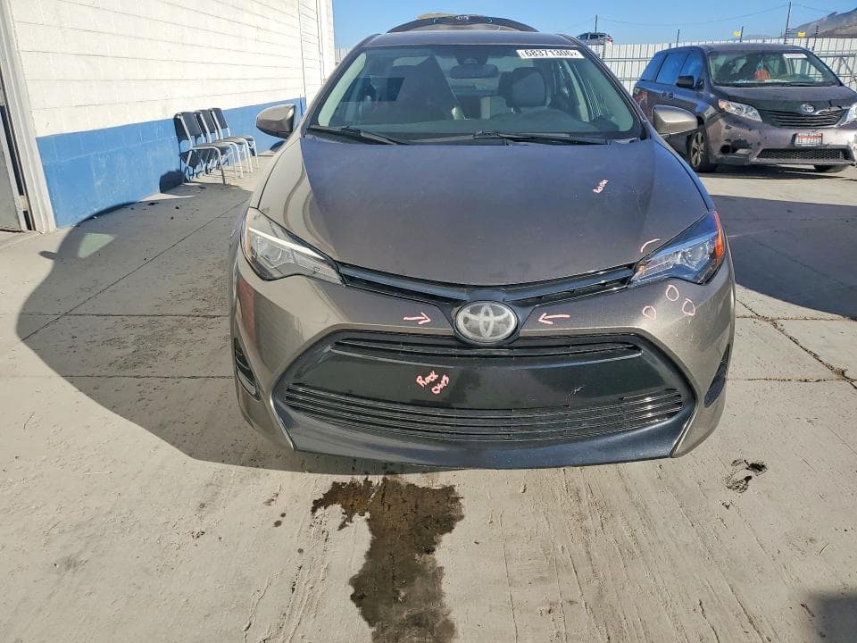 2017 TOYOTA COROLLA LE 5