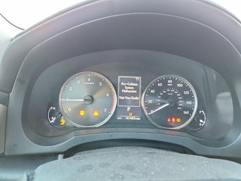 2019 LEXUS IS 300 9