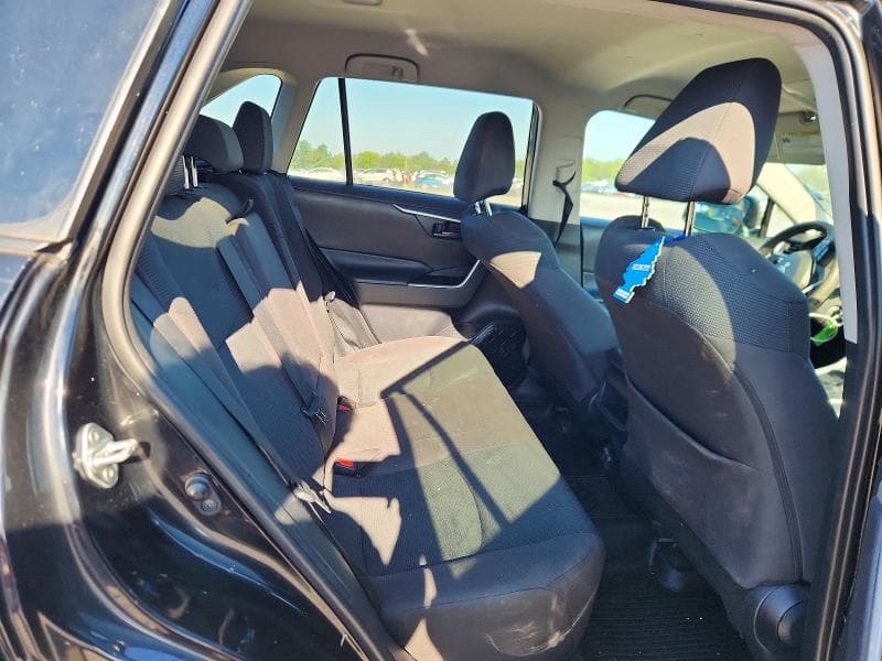 2019 TOYOTA RAV4 LE 11