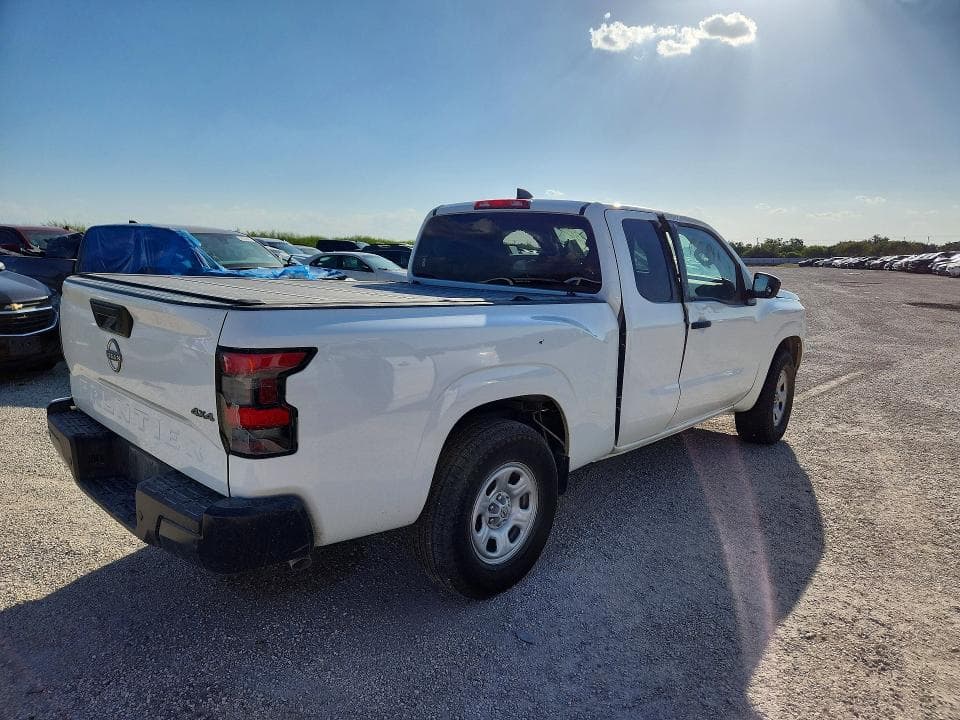 2024 NISSAN FRONTIER S 3