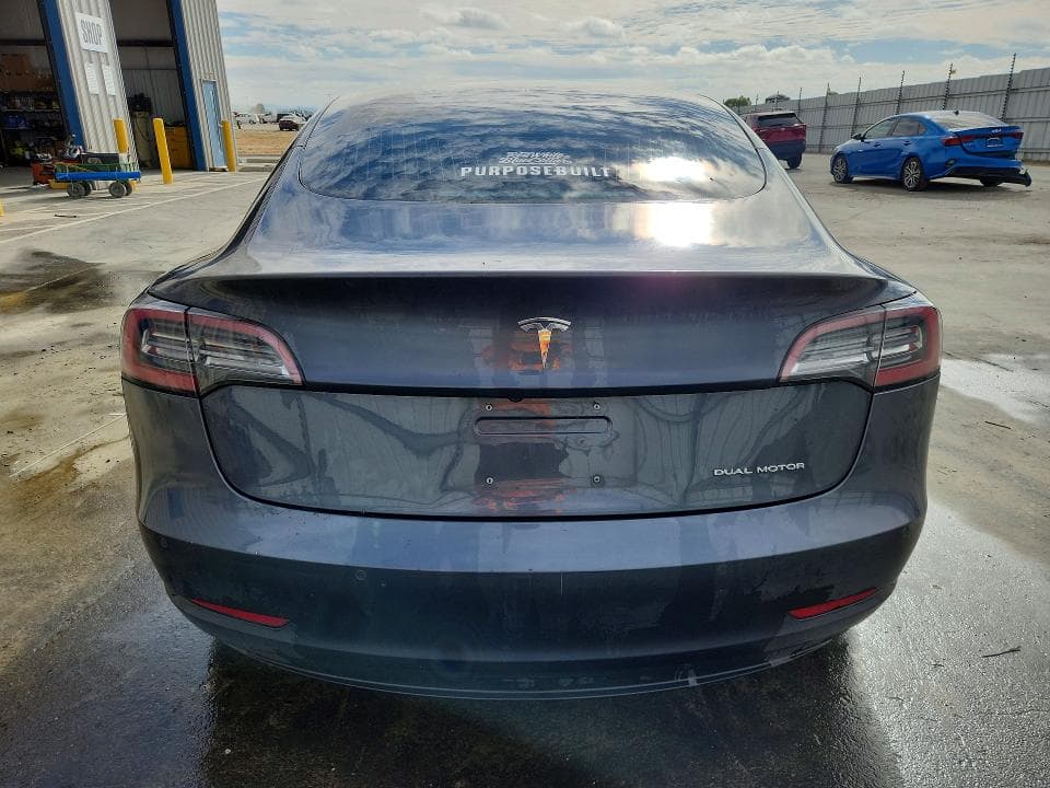 2018 TESLA MODEL 3 6