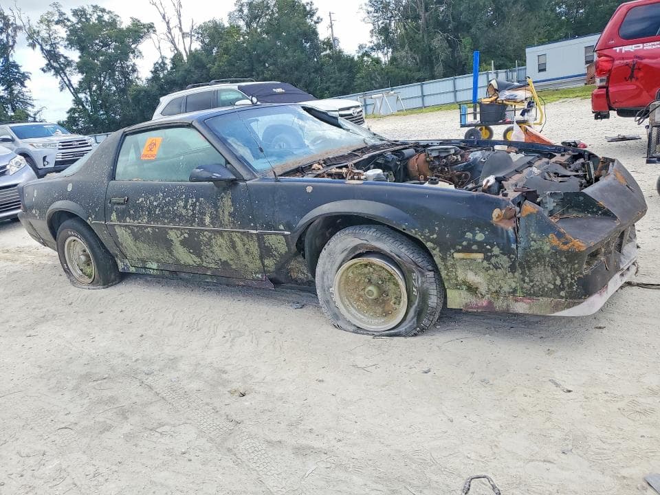 1982 CHEVROLET CAMARO 4