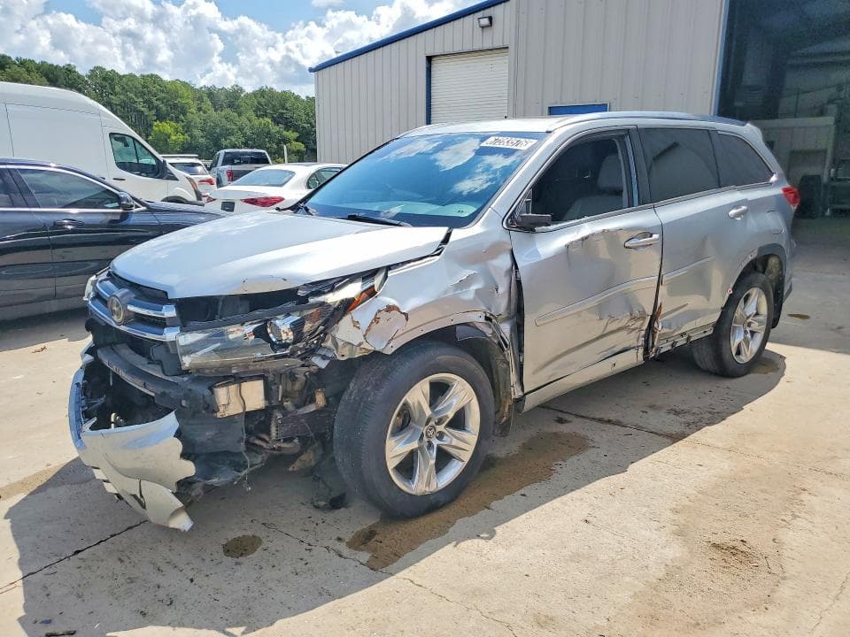 2018 TOYOTA HIGHLANDER LIMITED