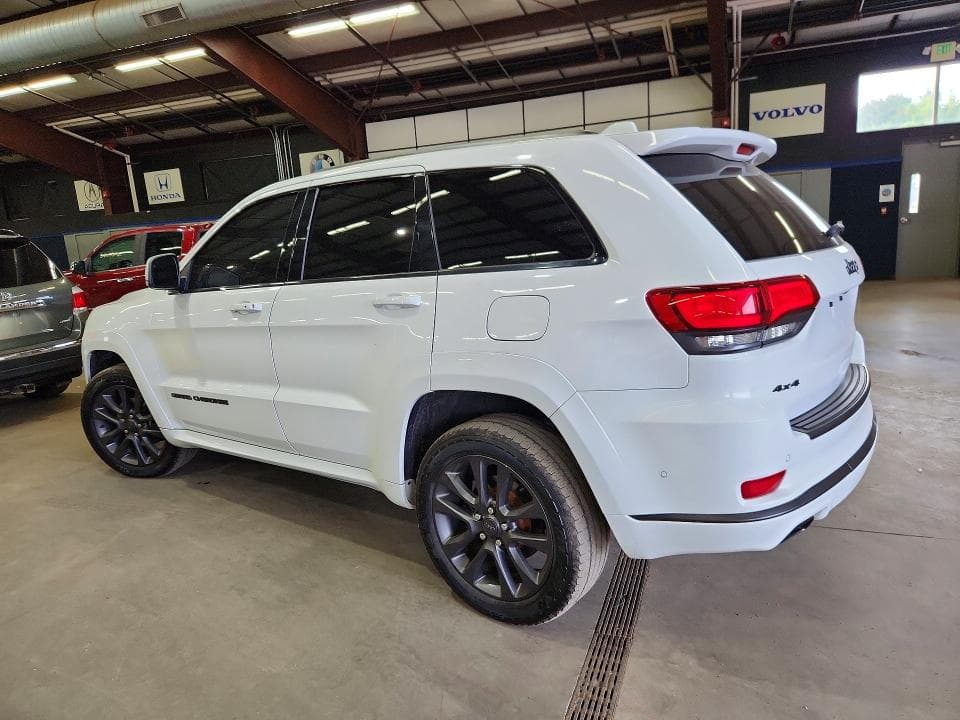 2018 JEEP GRAND CHEROKEE OVERLAND 2