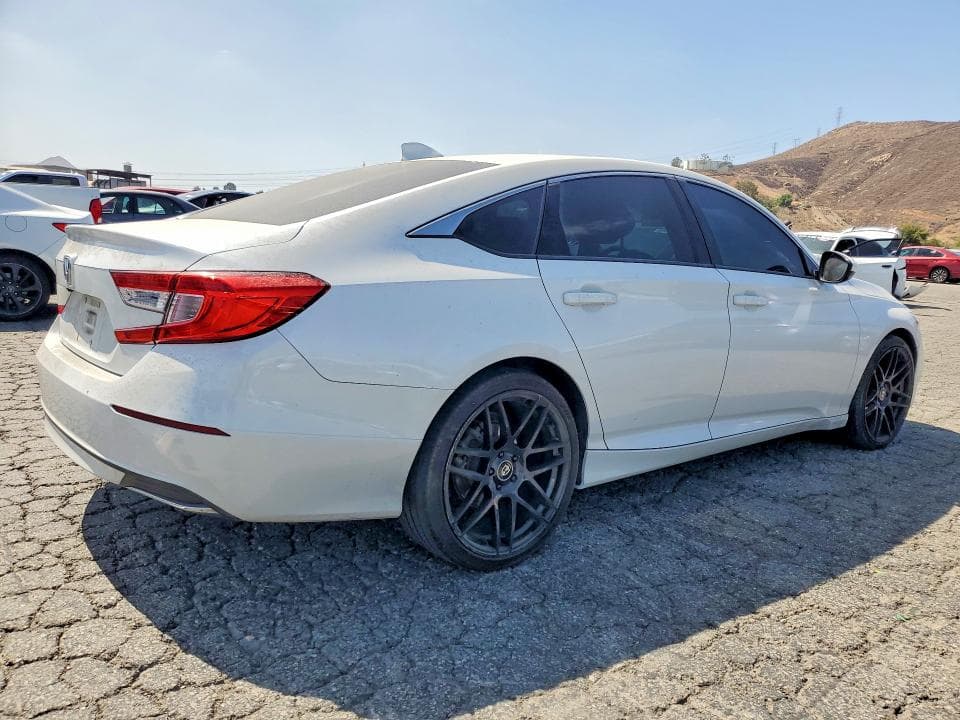 2019 HONDA ACCORD LX 3