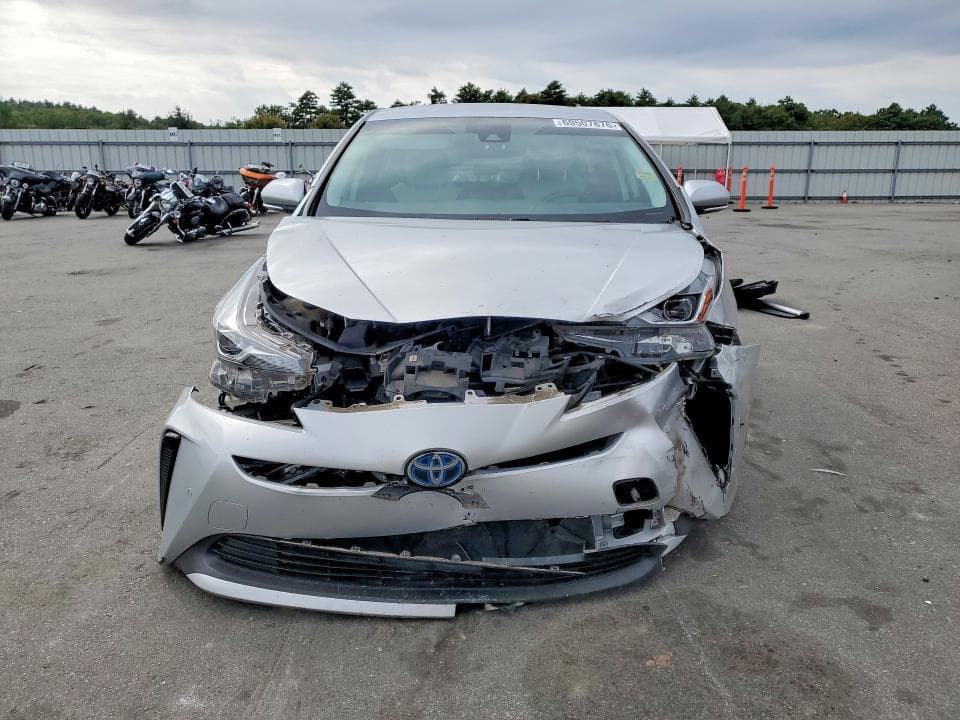 2019 TOYOTA PRIUS XLE 5
