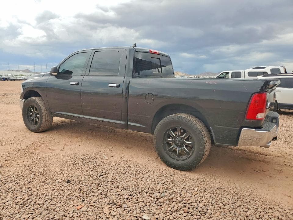 2018 RAM 1500 SLT 2