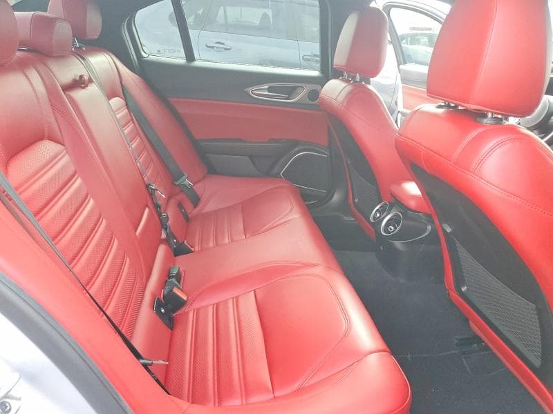 2021 ALFA ROMEO GIULIA TI 10