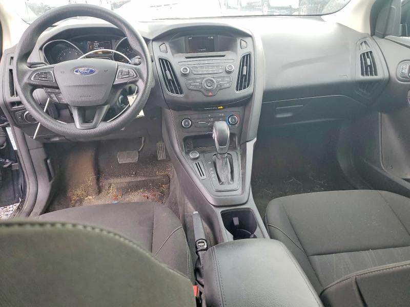 2017 FORD FOCUS SE 8