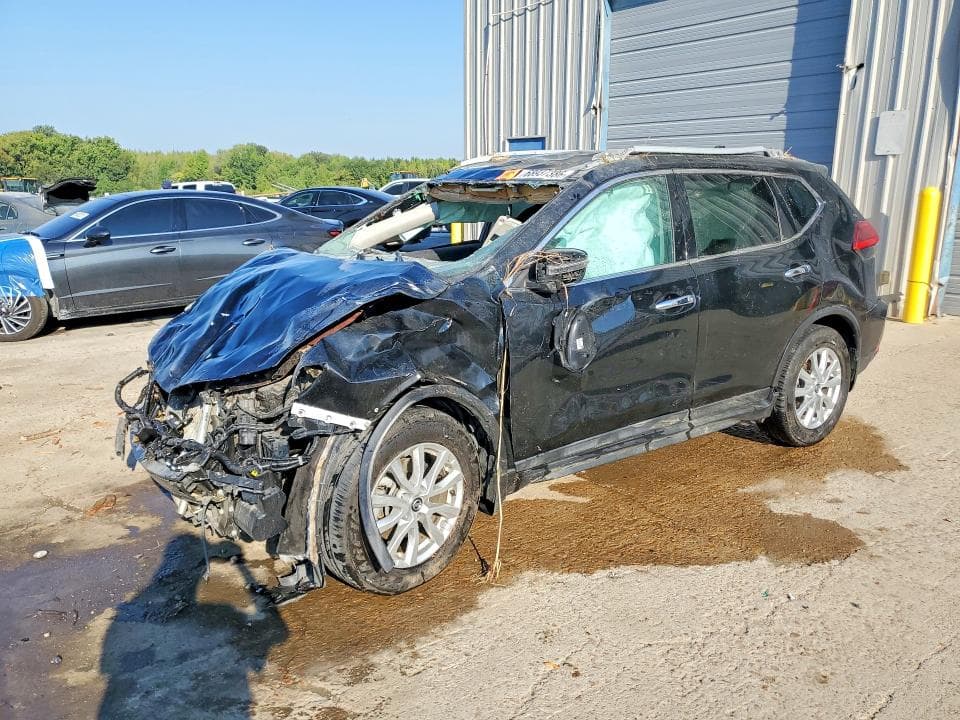 2017 NISSAN ROGUE SV