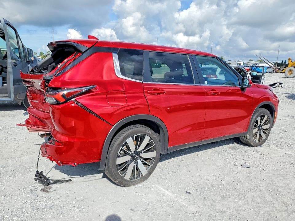 2025 MITSUBISHI OUTLANDER SE 3