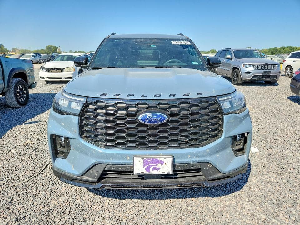 2025 FORD EXPLORER ST-LINE 5