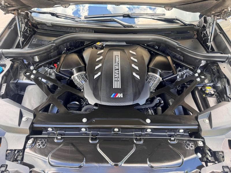 2021 BMW X6 M 7