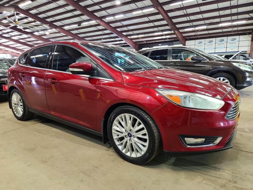 2017 FORD FOCUS TITANIUM 4