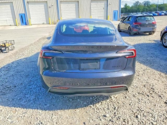 2026 TESLA MODEL 3 6