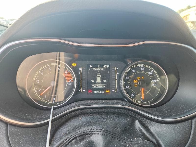 2020 JEEP CHEROKEE LATITUDE PLUS 9