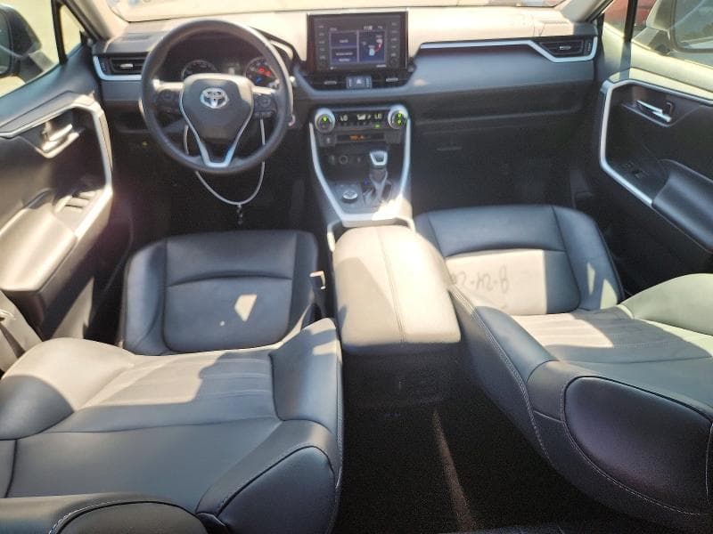 2022 TOYOTA RAV4 XLE PREMIUM 8