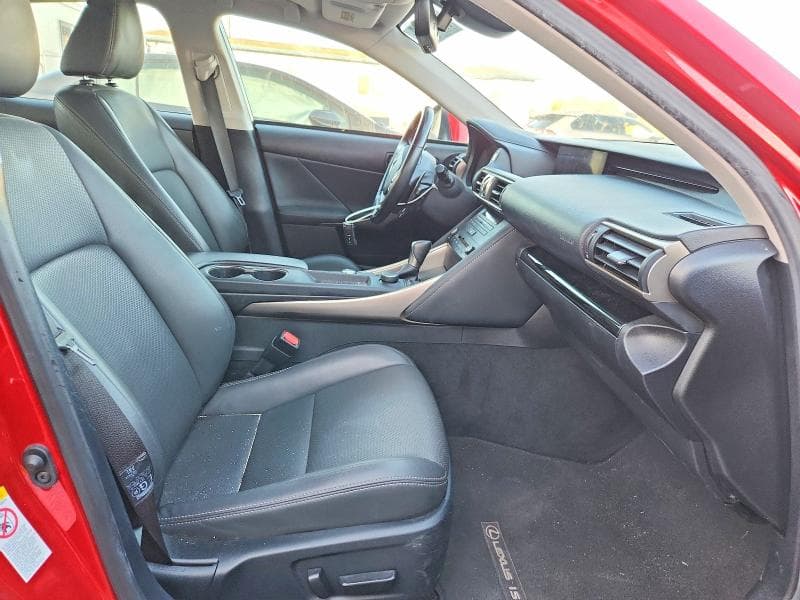 2019 LEXUS IS 300 7